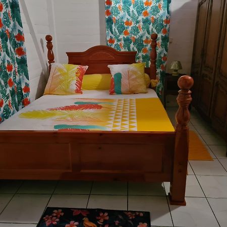 Appartement Soleil des îles à Sainte-Anne  Extérieur photo
